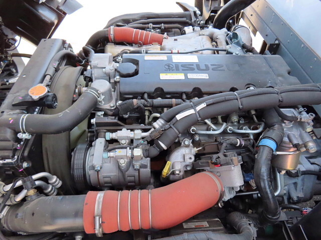 いすゞエルフ冷凍車（冷蔵車）小型（2t・3t）[写真16]