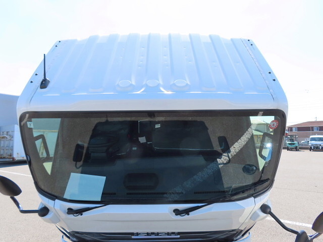 いすゞエルフ冷凍車（冷蔵車）小型（2t・3t）[写真25]