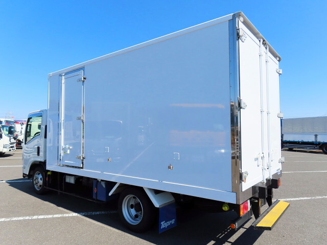 いすゞエルフ冷凍車（冷蔵車）小型（2t・3t）[写真03]