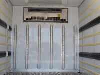 いすゞエルフ冷凍車（冷蔵車）小型（2t・3t）[写真39]