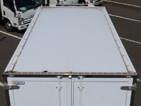 いすゞエルフ冷凍車（冷蔵車）小型（2t・3t）[写真08]