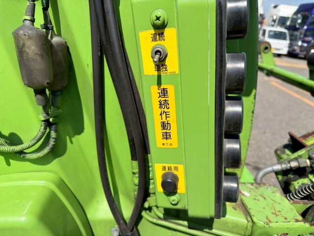 日野デュトロパッカー車（塵芥車）小型（2t・3t）[写真20]