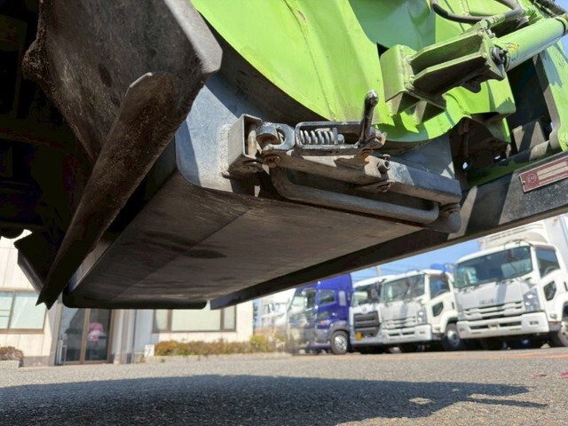 日野デュトロパッカー車（塵芥車）小型（2t・3t）[写真22]