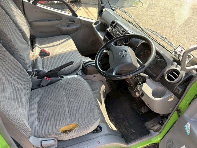 日野デュトロパッカー車（塵芥車）小型（2t・3t）[写真35]