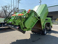 日野デュトロパッカー車（塵芥車）小型（2t・3t）[写真08]