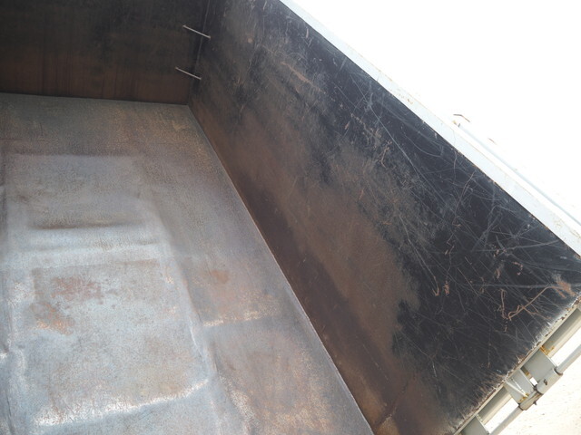 いすゞフォワード深ダンプ（土砂禁ダンプ）中型（4t）[写真20]