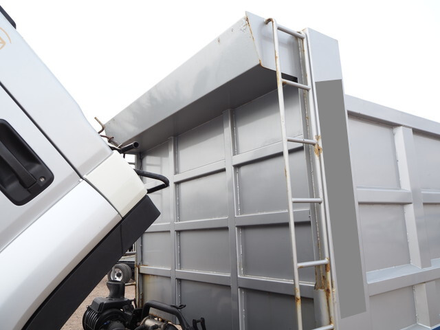 いすゞフォワード深ダンプ（土砂禁ダンプ）中型（4t）[写真26]