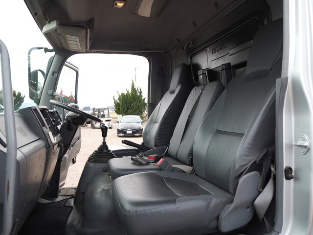 いすゞフォワード深ダンプ（土砂禁ダンプ）中型（4t）[写真31]