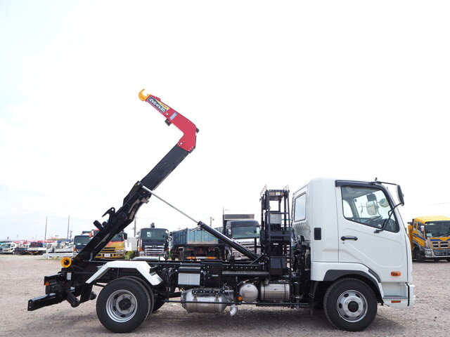 三菱ふそうファイターコンテナ専用車中型（4t）[写真13]