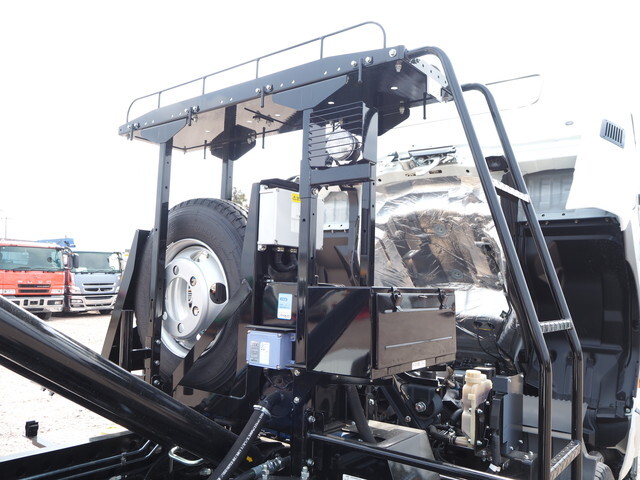 三菱ふそうファイターコンテナ専用車中型（4t）[写真20]