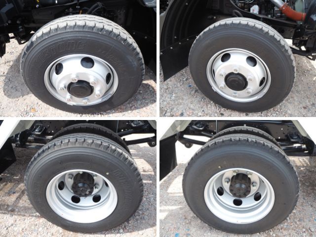 三菱ふそうファイターコンテナ専用車中型（4t）[写真29]