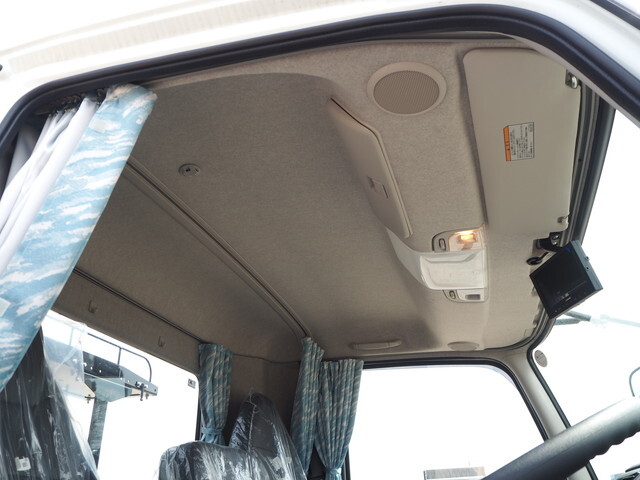 三菱ふそうファイターコンテナ専用車中型（4t）[写真34]