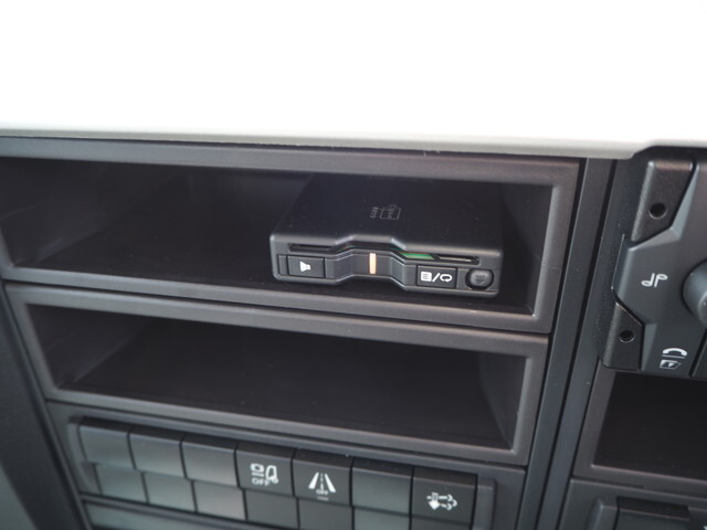 三菱ふそうファイターコンテナ専用車中型（4t）[写真38]