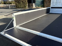 トヨタトヨエース平ボディ小型（2t・3t）[写真11]