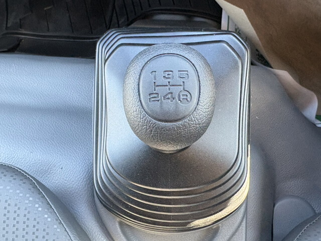 トヨタトヨエース平ボディ小型（2t・3t）[写真18]