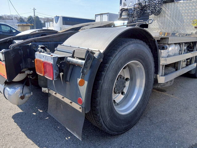 日野プロフィアトレーラーヘッド（トラクターヘッド）大型（10t）[写真11]