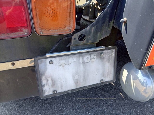 日野プロフィアトレーラーヘッド（トラクターヘッド）大型（10t）[写真17]