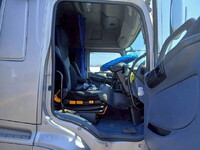 日野プロフィアトレーラーヘッド（トラクターヘッド）大型（10t）[写真20]