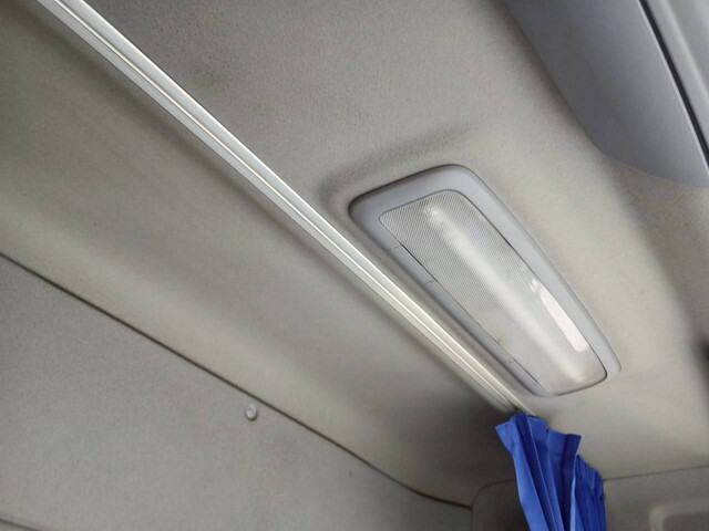 日野プロフィアトレーラーヘッド（トラクターヘッド）大型（10t）[写真31]