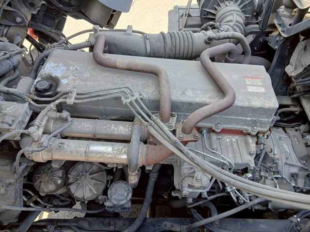 日野プロフィアトレーラーヘッド（トラクターヘッド）大型（10t）[写真33]