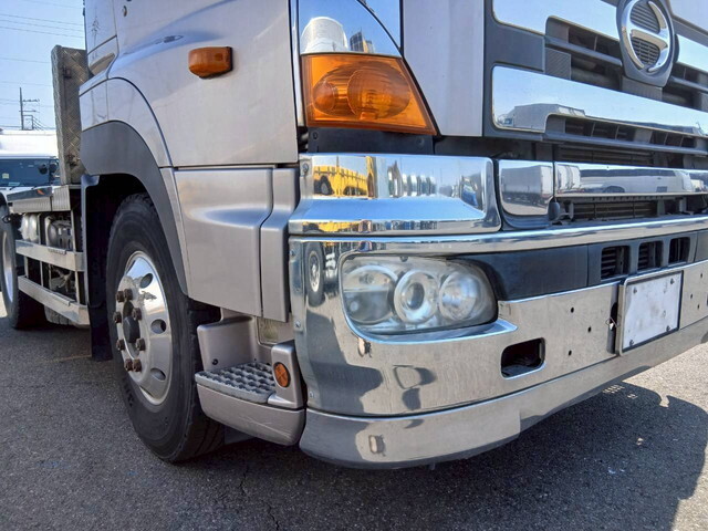 日野プロフィアトレーラーヘッド（トラクターヘッド）大型（10t）[写真09]