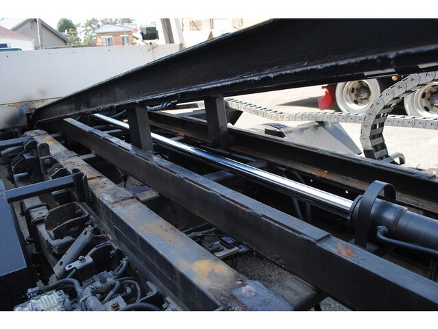 三菱ふそうキャンターキャリアカー小型（2t・3t）[写真18]