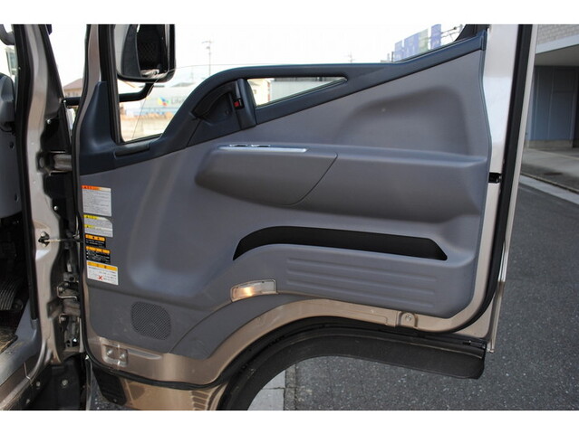 三菱ふそうキャンターキャリアカー小型（2t・3t）[写真24]