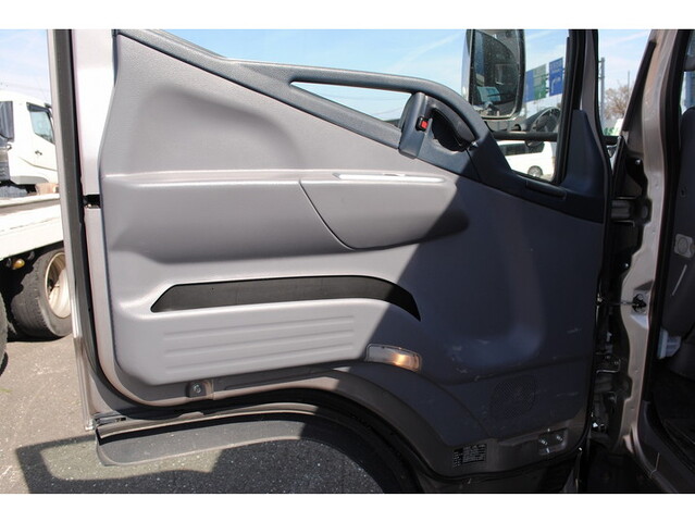 三菱ふそうキャンターキャリアカー小型（2t・3t）[写真25]