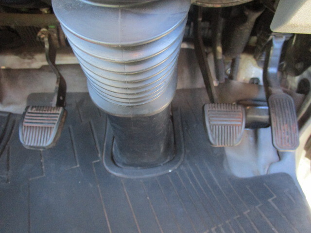 日野デュトロ高所作業車小型（2t・3t）[写真13]