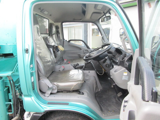 日野デュトロコンクリートポンプ車小型（2t・3t）[写真08]