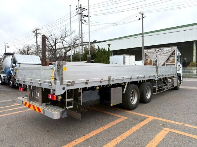 UDトラックスクオンアルミブロック大型（10t）[写真04]