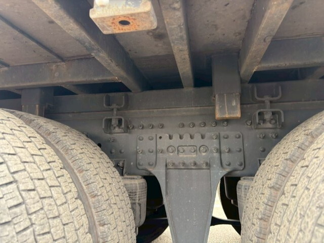 UDトラックスクオンアルミブロック大型（10t）[写真08]