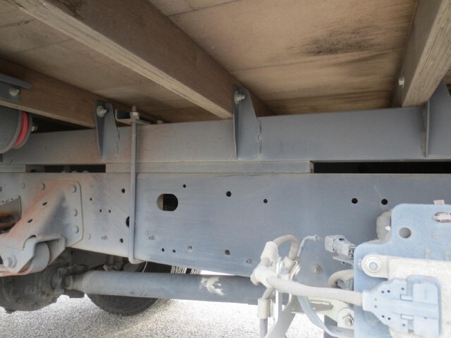 日野レンジャー平ボディ中型（4t）[写真10]