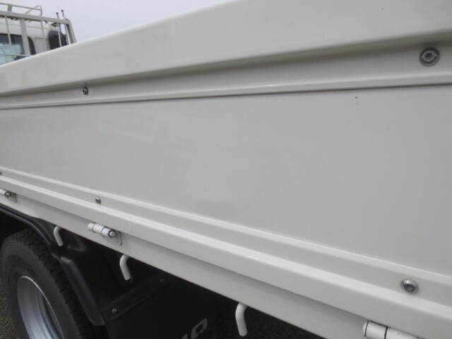 日野レンジャー平ボディ中型（4t）[写真15]