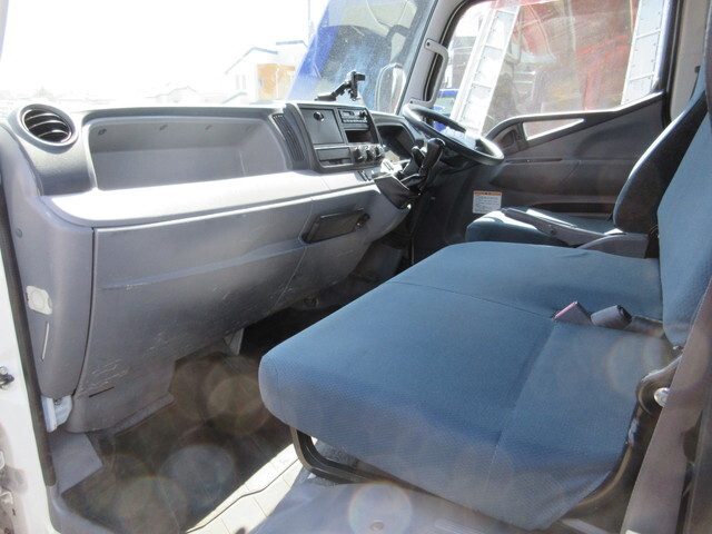 三菱ふそうキャンターセーフティローダー小型（2t・3t）[写真16]