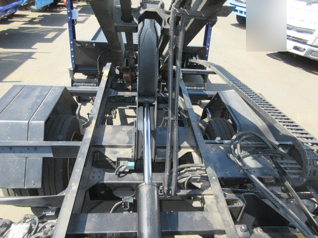 三菱ふそうキャンターセーフティローダー小型（2t・3t）[写真32]