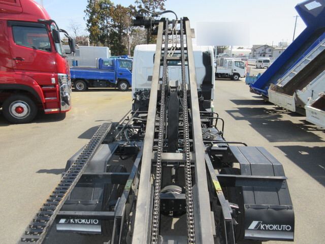 三菱ふそうキャンターセーフティローダー小型（2t・3t）[写真34]