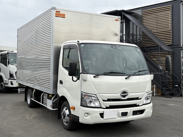 中古アルミバン トヨタ 東京・神奈川・群馬 ダイナ（2KG-XZU655