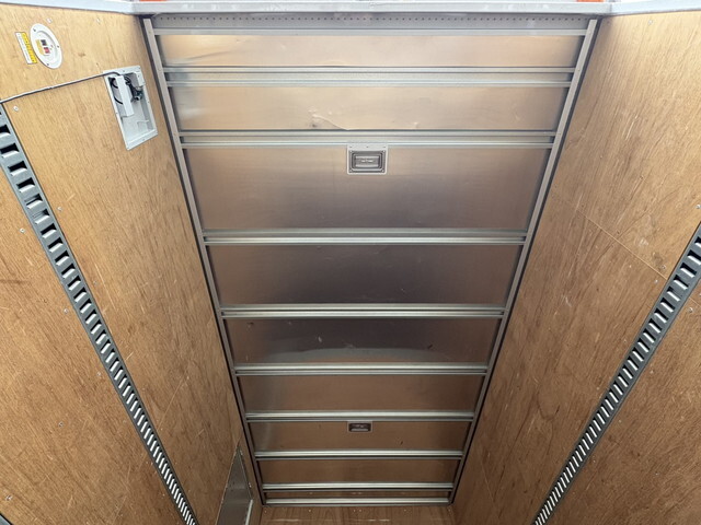 日野デュトロアルミバン小型（2t・3t）[写真12]