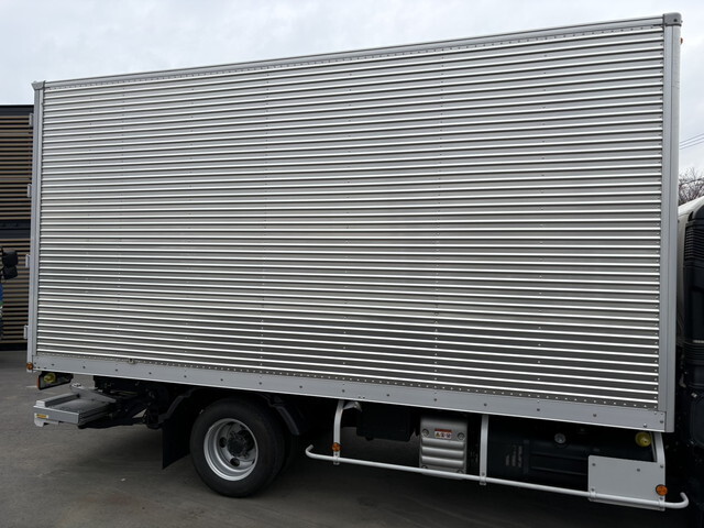 日野デュトロアルミバン小型（2t・3t）[写真06]