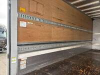 いすゞフォワードアルミウイング中型（4t）[写真10]