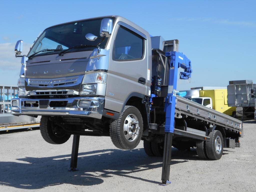 中古キャンターセルフクレーン4段