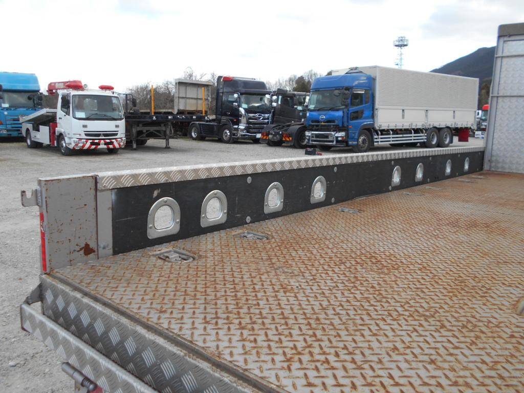 三菱ふそうキャンターセルフクレーン4段小型（2t・3t）[写真09]