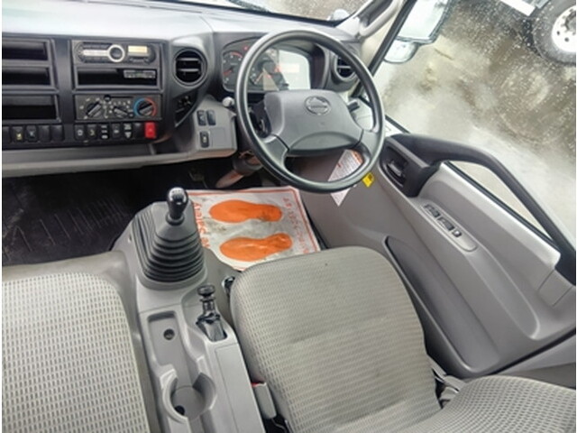 日野デュトロセーフティローダー小型（2t・3t）[写真26]