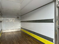 いすゞエルフアルミバン小型（2t・3t）[写真14]