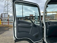 いすゞエルフアルミバン小型（2t・3t）[写真22]