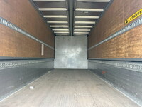 いすゞフォワードアルミウイング中型（4t）[写真12]