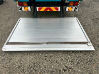 いすゞフォワードアルミウイング中型（4t）[写真13]