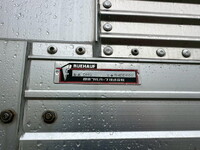 いすゞフォワードアルミウイング中型（4t）[写真20]