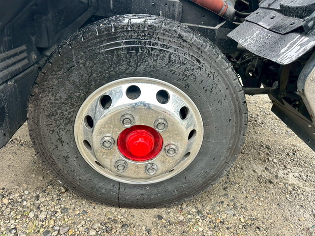 いすゞフォワードアルミウイング中型（4t）[写真20]